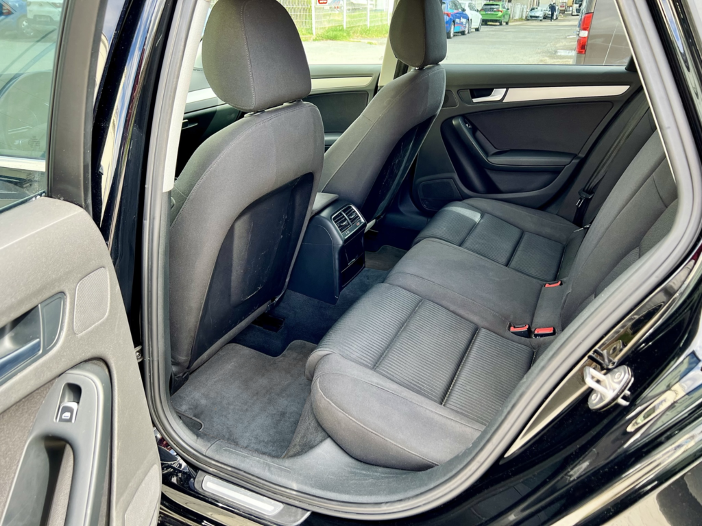 Audi A4 B8 2.0 TDI 130kw - tažné zařízení, automat