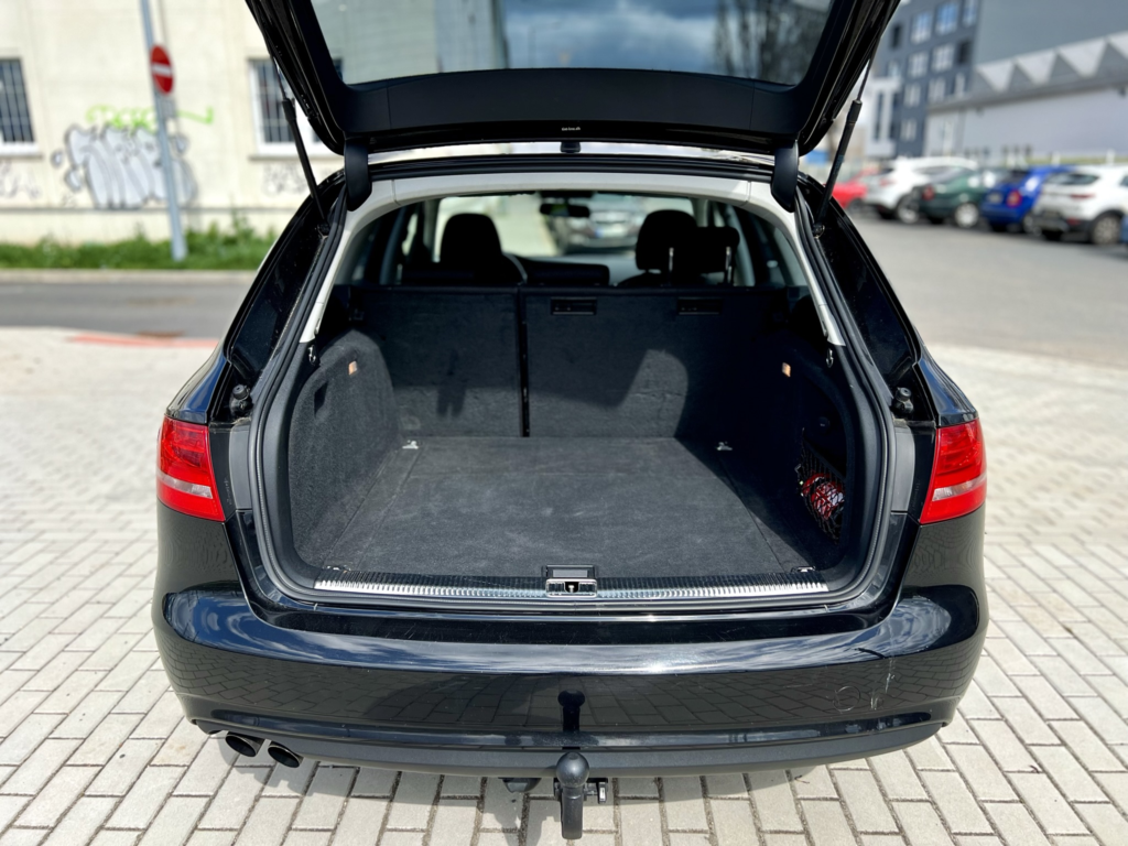 Audi A4 B8 2.0 TDI 130kw - tažné zařízení, automat